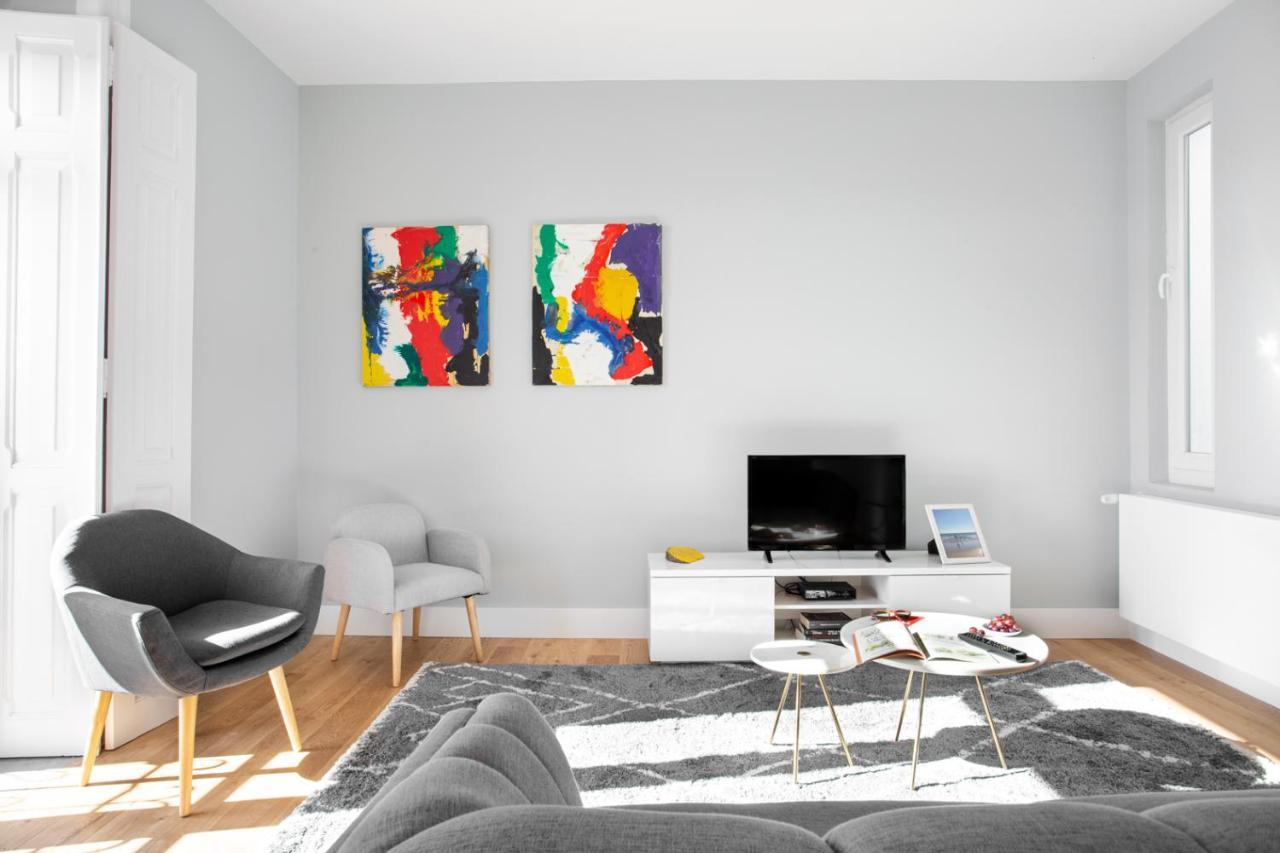 Joivy Marvelous 3-bed With Astonishing View And Terrace, Nearby St George Castle Lejlighed