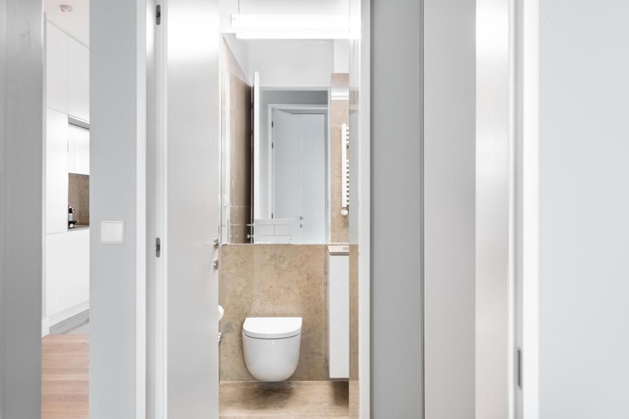 Joivy Marvelous 3-bed With Astonishing View And Terrace, Nearby St George Castle * Lisboa